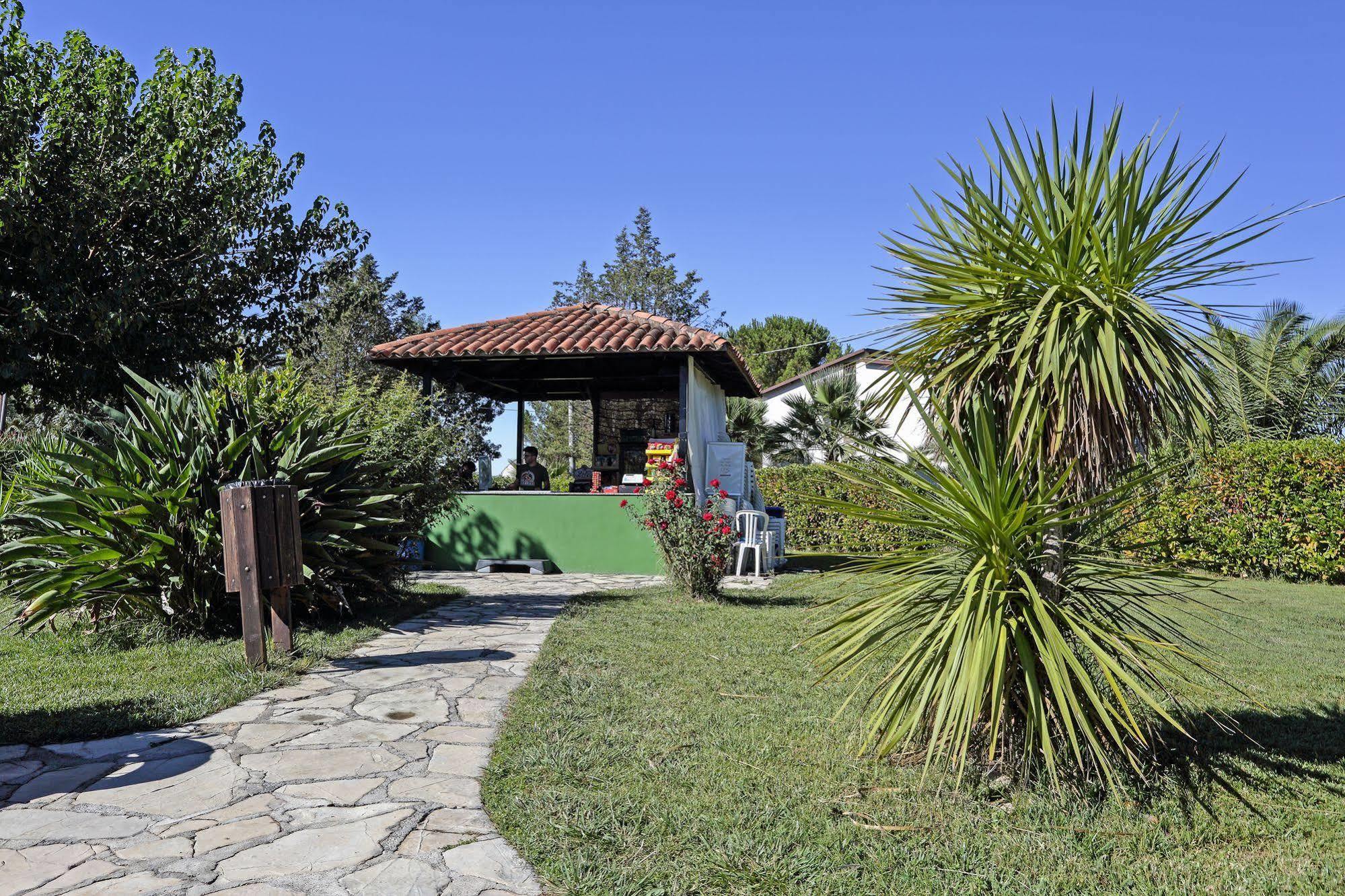 Agriturismo Tenute Pollara Roccamena Exterior foto