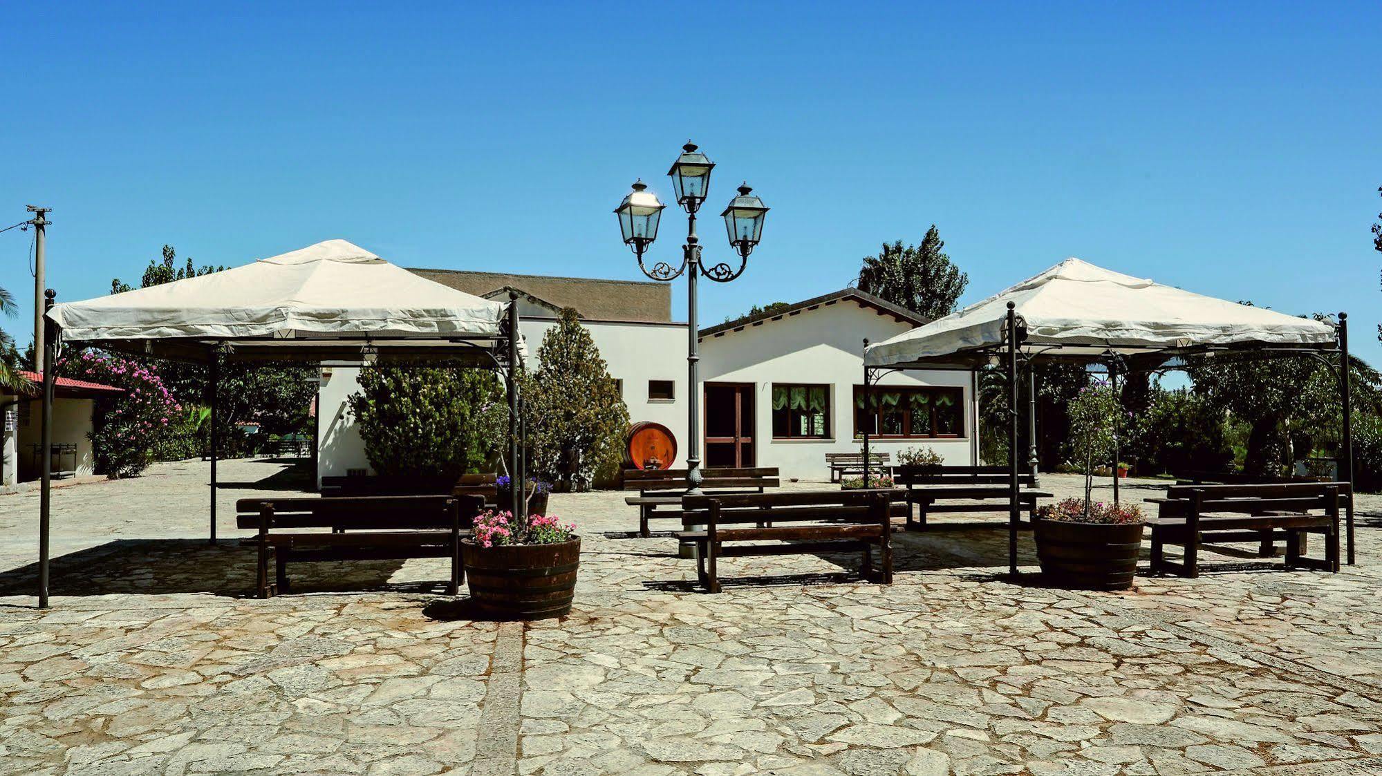 Agriturismo Tenute Pollara Roccamena Exterior foto