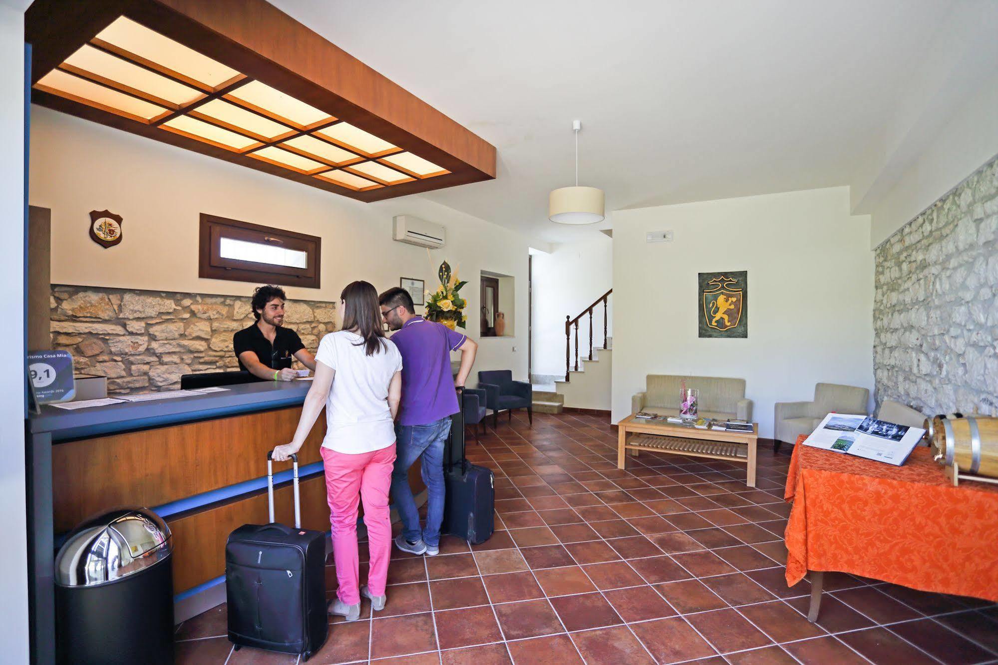 Agriturismo Tenute Pollara Roccamena Exterior foto