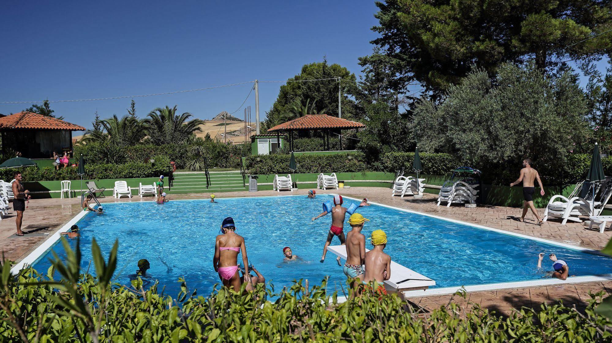 Agriturismo Tenute Pollara Roccamena Exterior foto